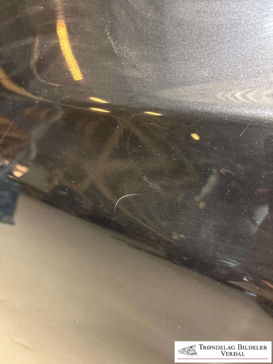 Dør venstre bak til Hyundai Ix35 2010-2015  (|YTTERFARGE: BLACK PEARL)