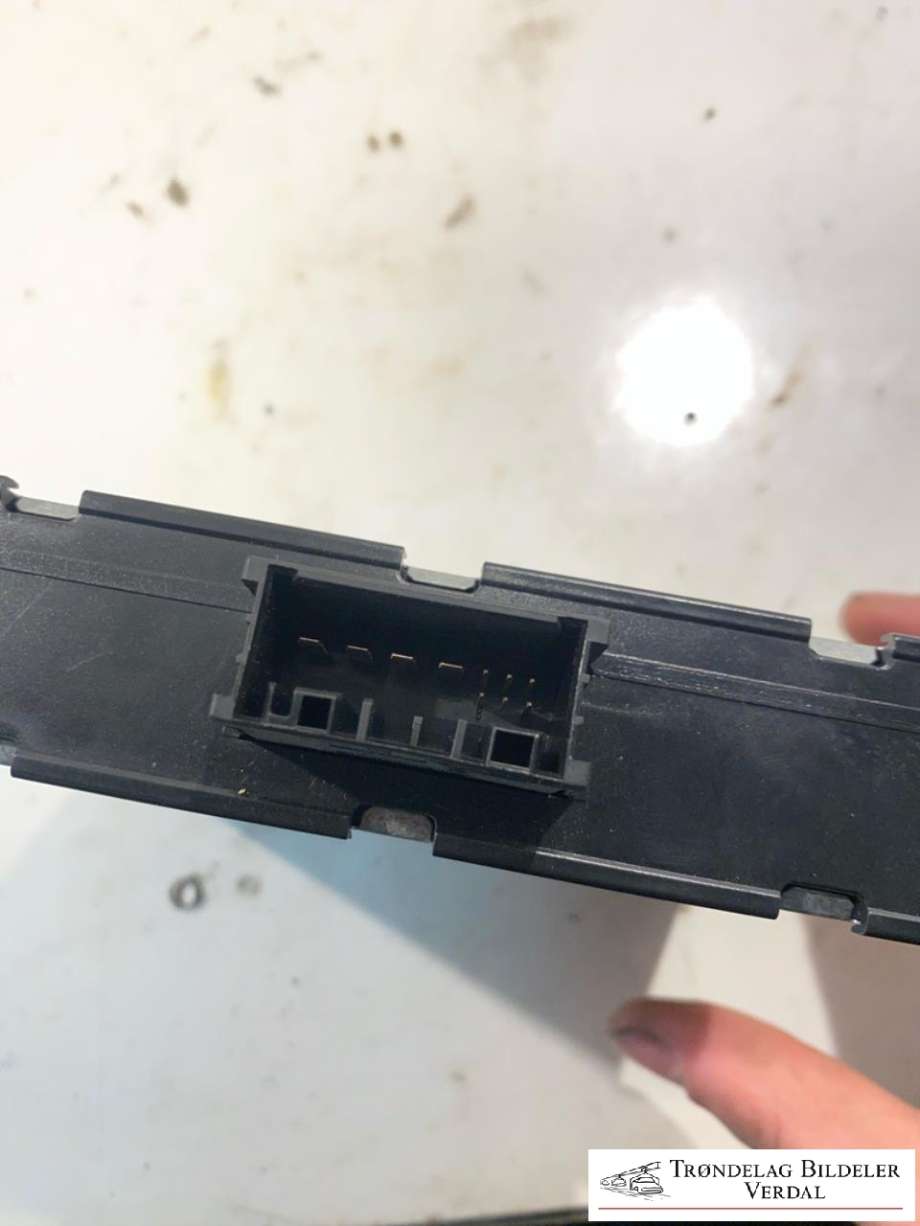 Styreenhet diverse til BMW X3 2010-2017 (F25) (F25) (6142925198401|)