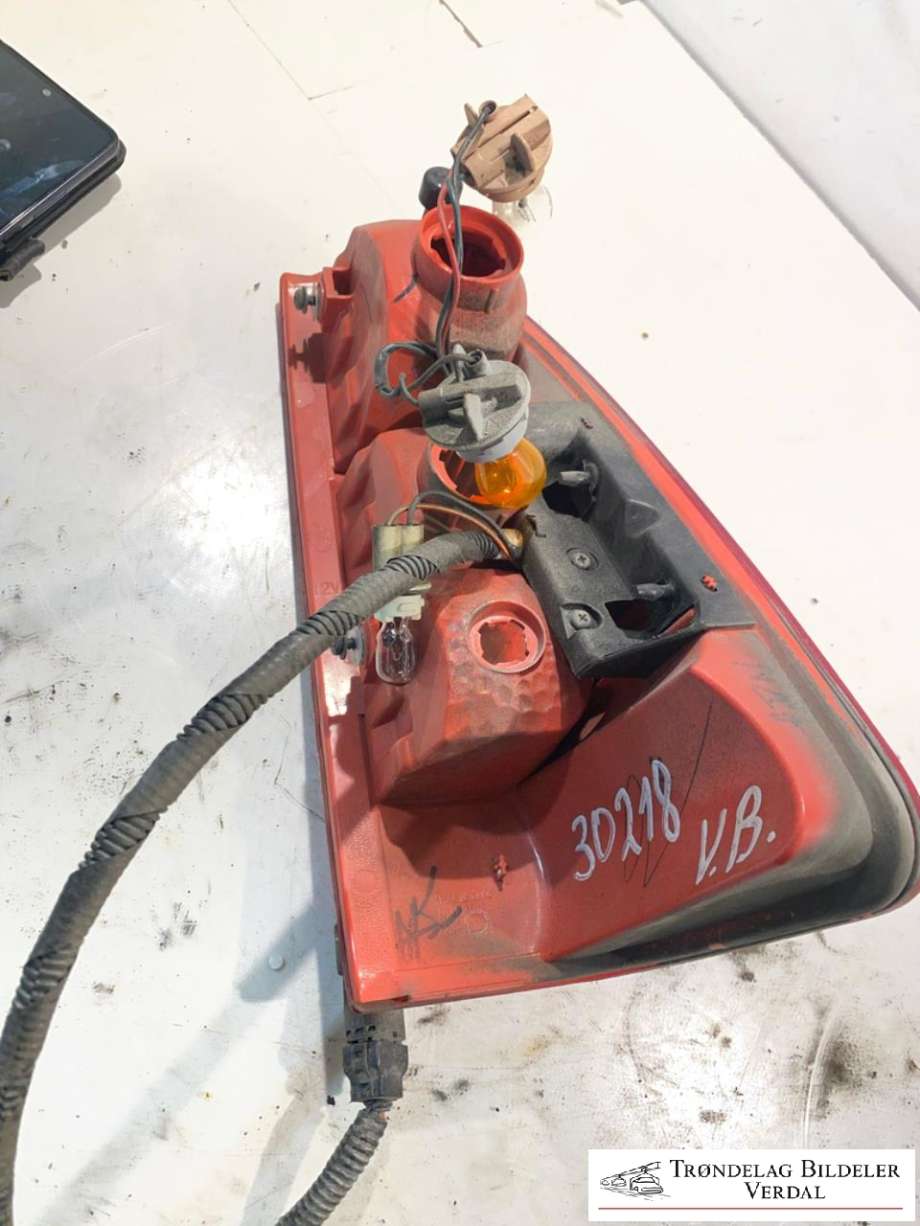 Baklykt venstre til Isuzu D-Max 2007-2012 (Type I)  