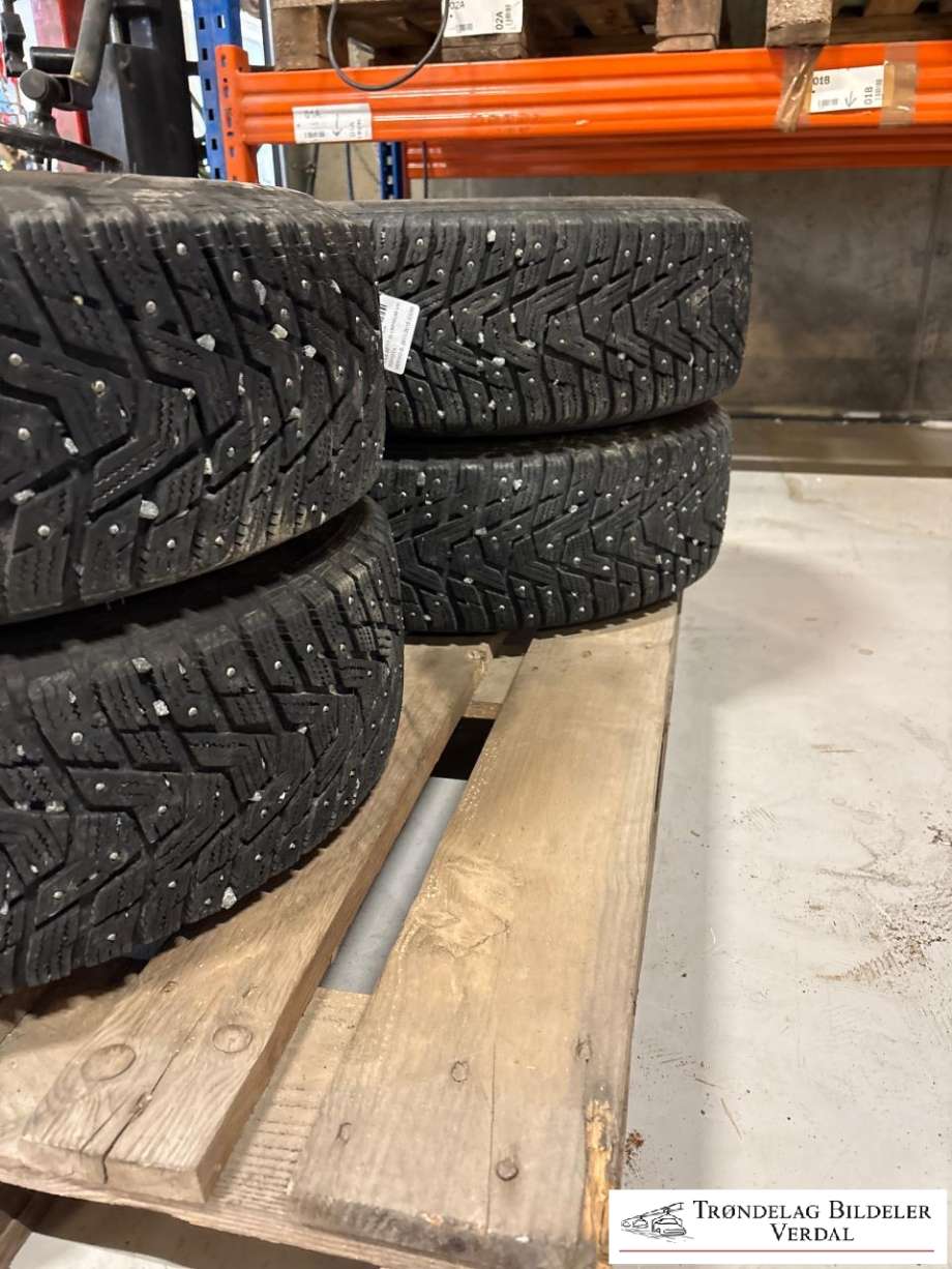 Hjulsett aluminium vinter til Toyota Verso-S 2011-2015 (COMBI) (COMBI) (HANKOOK|195/65R15|DOT: 1023|DYBDE: 7|5MM)