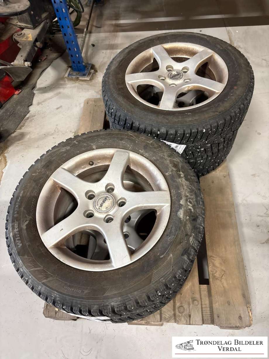 Hjulsett aluminium vinter til Toyota Verso-S 2011-2015 (COMBI) (COMBI) (HANKOOK|195/65R15|DOT: 1023|DYBDE: 7|5MM)