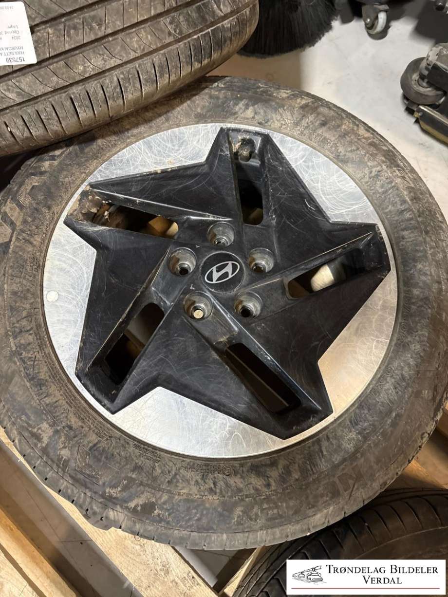 Hjulsett aluminium sommer til Hyundai Kona 2024-->> (Type II)  (NEXEN|215/60R17|DOT: 2324|DYBDE: 7MM)