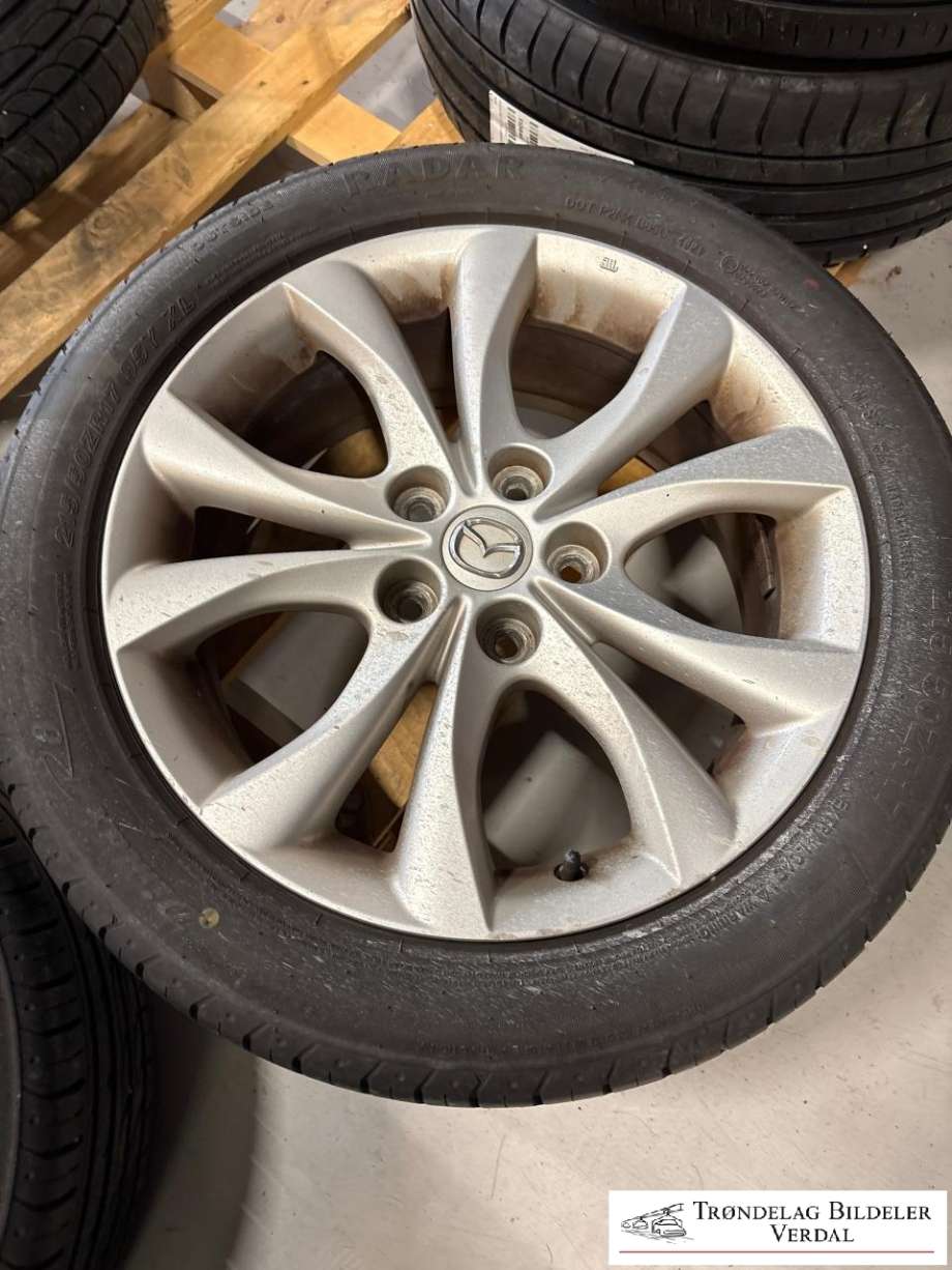 Hjulsett aluminium sommer til Mazda 6 2008-2010 (Type II, Fase 1)  (RADAR|215/50R17|DOT: 4621|DYBDE: 7|5MM)