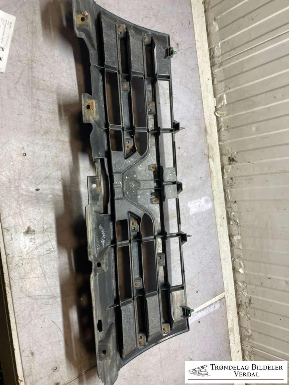 Grill til Mitsubishi Pajero 2007-2016 (Type IV, Fase 1)  