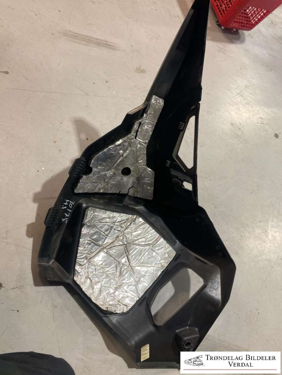 MC, Kåpe, høyre til Snøscooter Lynx øvrige 0-->>  