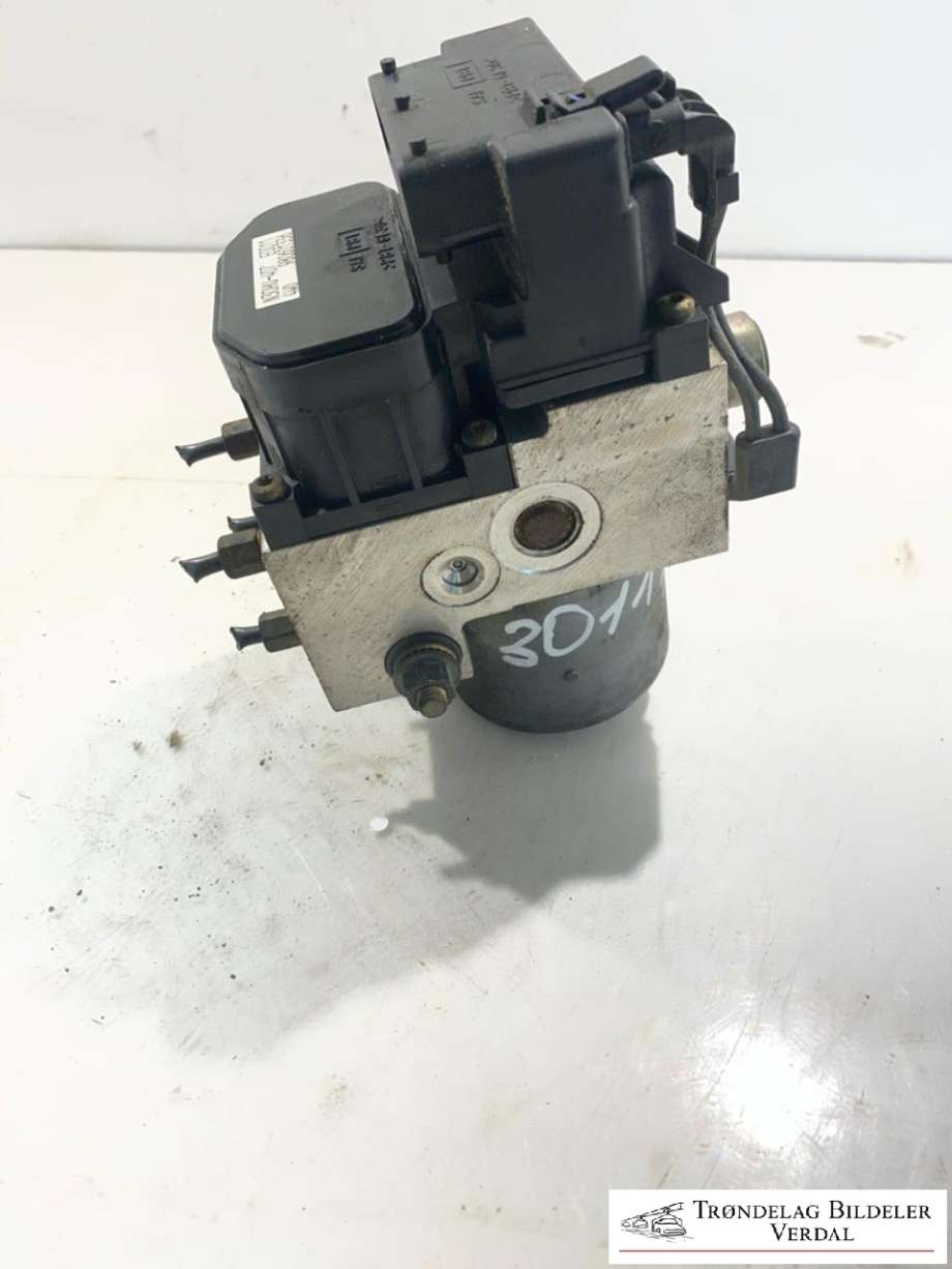 ABS sentral til Nissan Patrol, 1998-2004 (Fase 1) (Y61) (Y61) (N30HU-407)