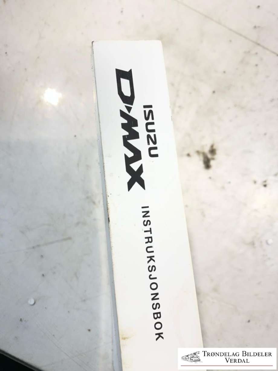 Instruksjonsbok til Isuzu D-Max 2021-->> (Type III)  