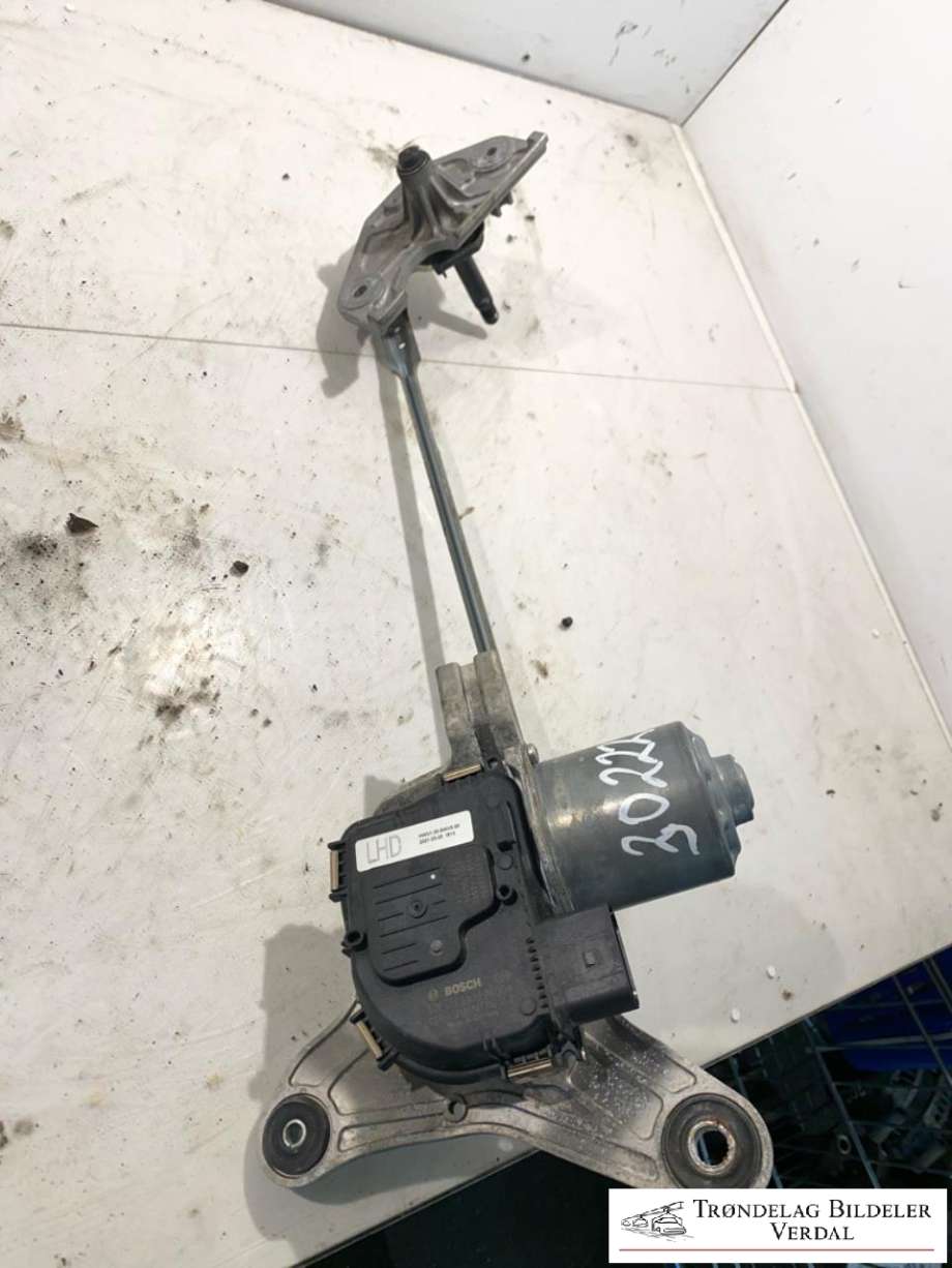 Viskermotor frontrute komplett m/overføring til Isuzu D-Max 2021-->> (Type III)  (1397226004|)