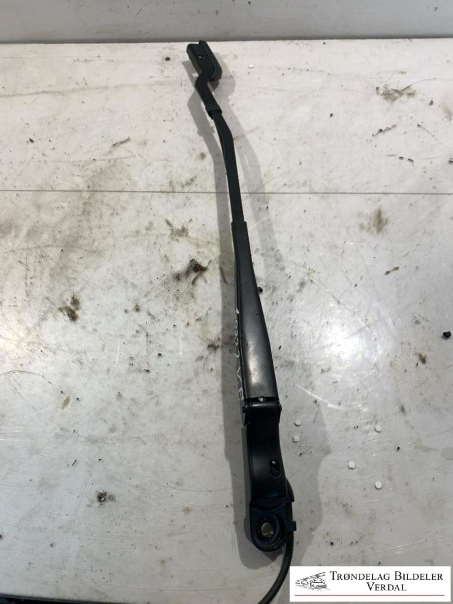 Viskerarm frontrute venstre til Isuzu D-Max 2021-->> (Type III)  (3398156987|)