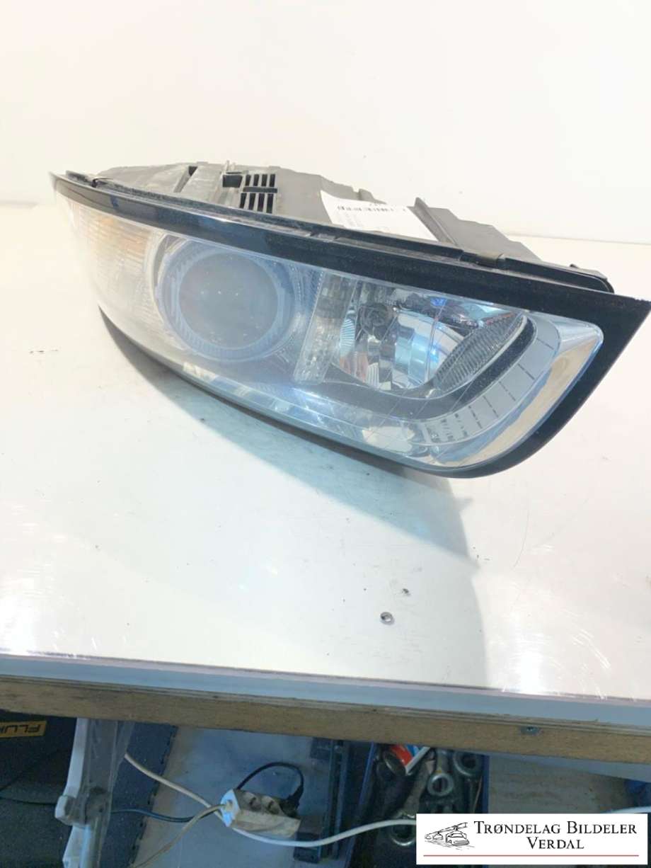 Frontlykt venstre xenon til Volvo V50, 2007-2012 (Fase 2)  