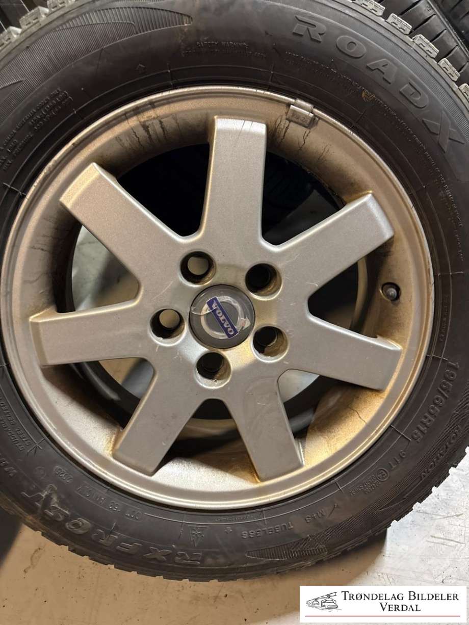 Hjulsett aluminium vinter til Volvo V50 2007-2012 (Fase 2) (ROADX|195/65R15|DOT: 2025|DYBDE: 9MM)