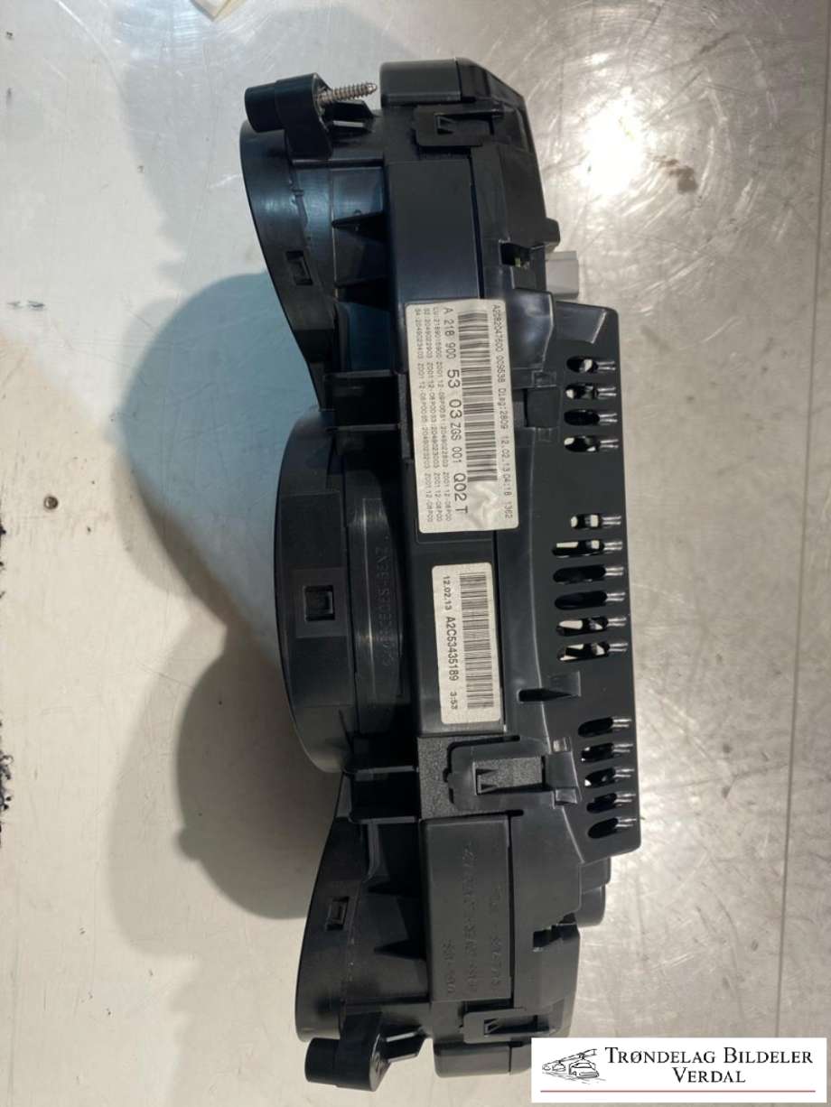 Instrumentpanel til Mercedes CLS 2011-2017 (C218) (C218)