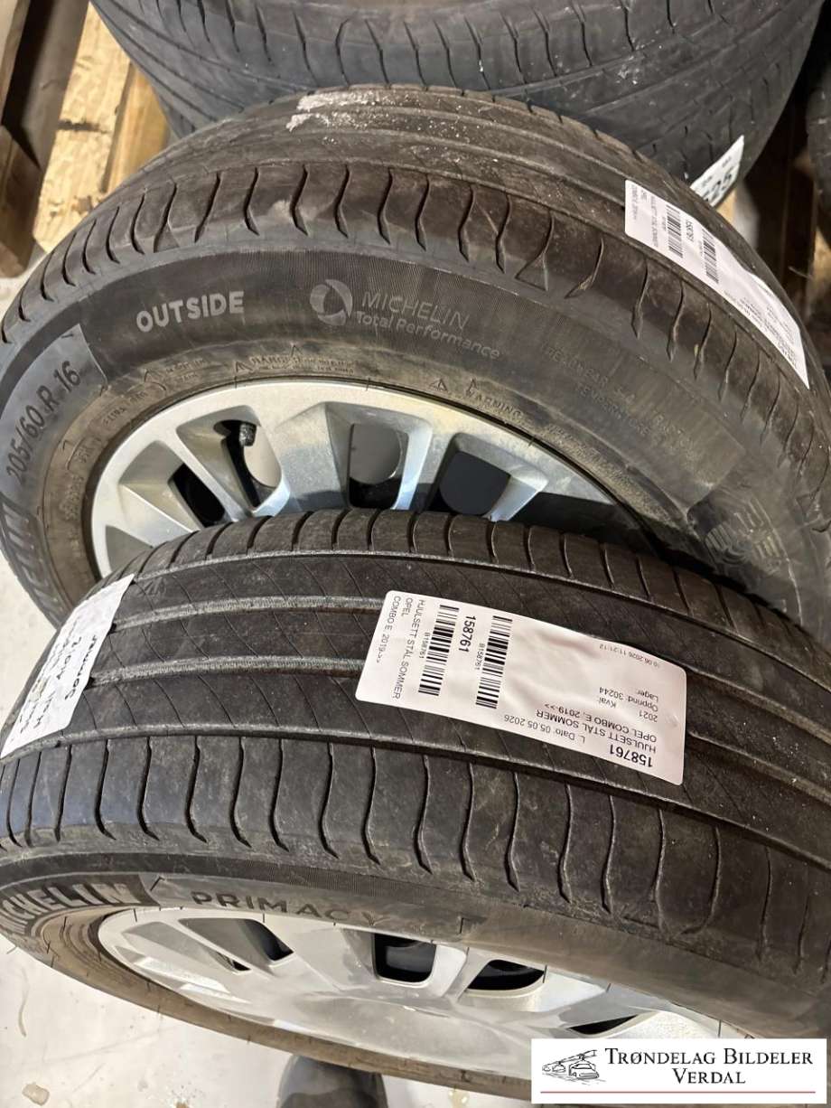 Hjulsett stål sommer til Opel Combo E 2019-->>  (MICHELLIN|205/60R16|DOT: 5022|DYBDE: 6|5MM)