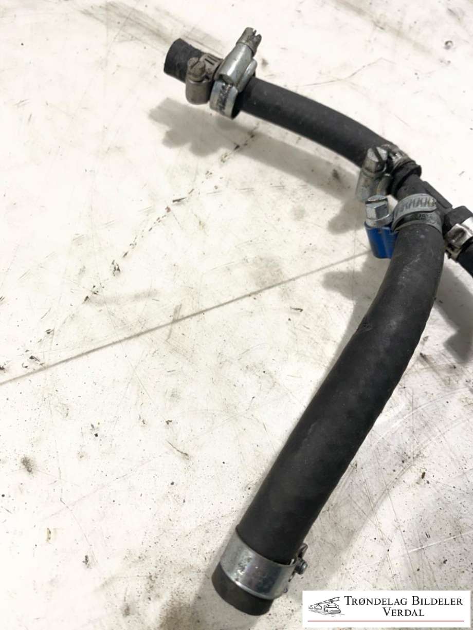 Dyseskinne (fuelrail) til Snøscooter Lynx øvrige 0-->>  