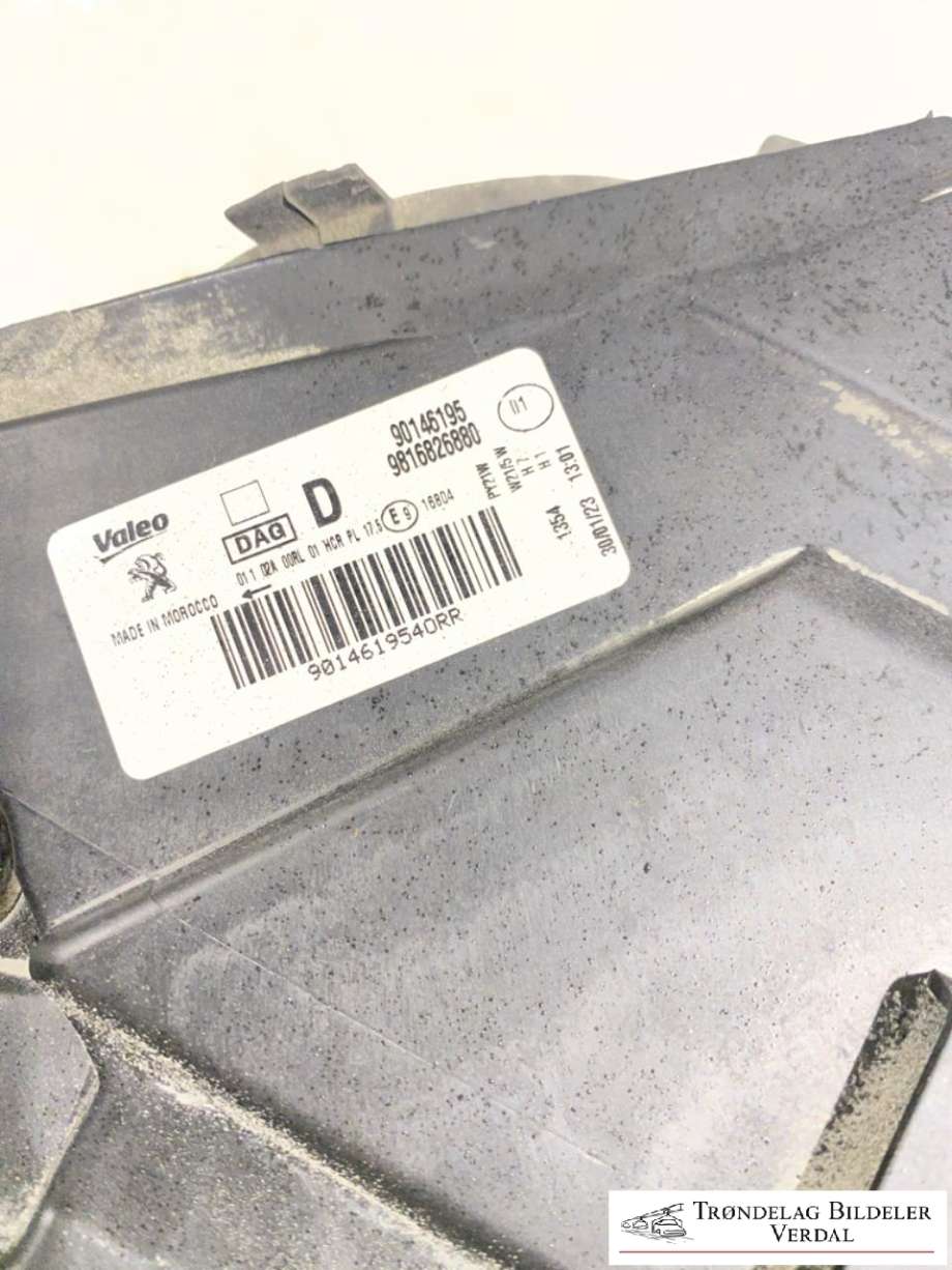 Frontlykt høyre halogen til Peugeot Partner 2019-->> (Type III) (98 168 268 80|)