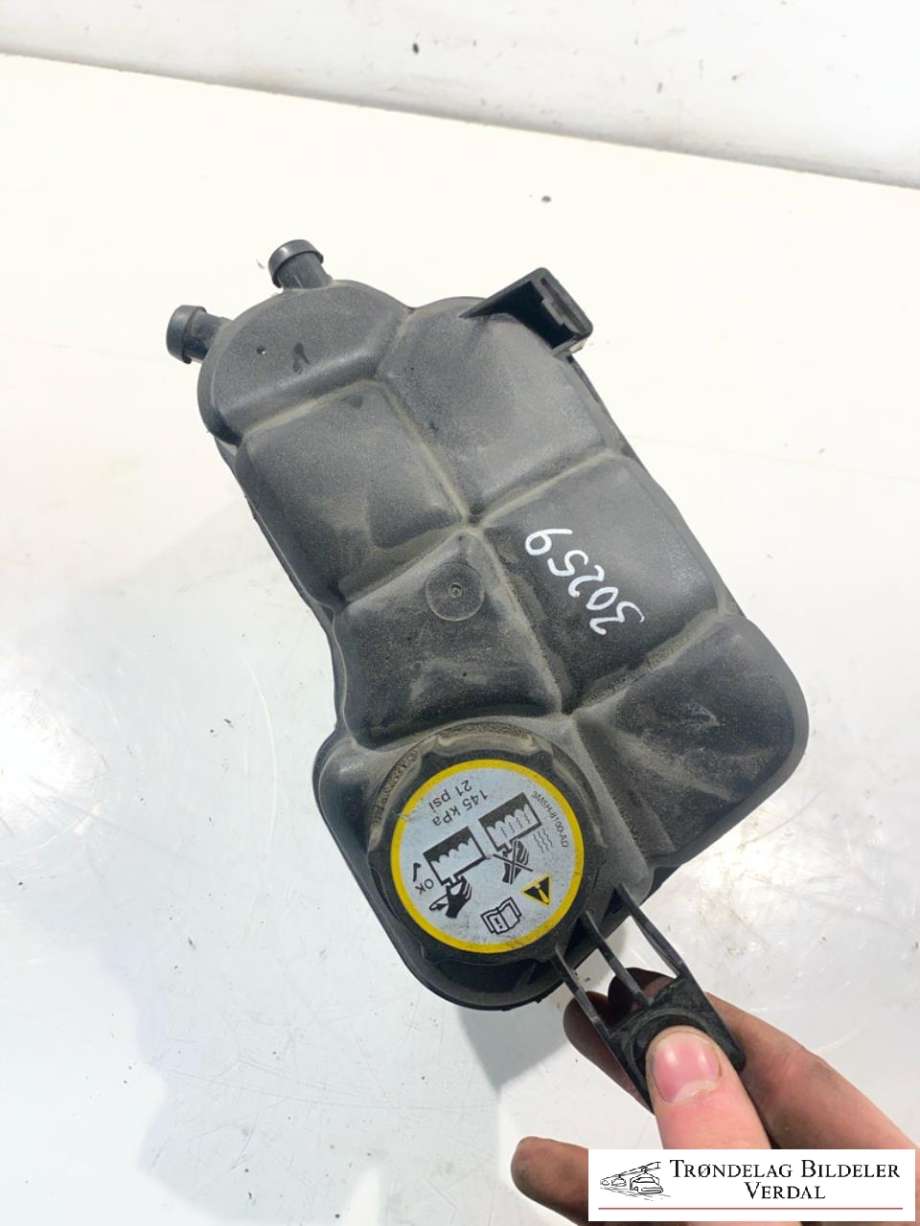 Ekspansjonstank til Volvo XC70 2008-2013 (Type II, Fase 1)  