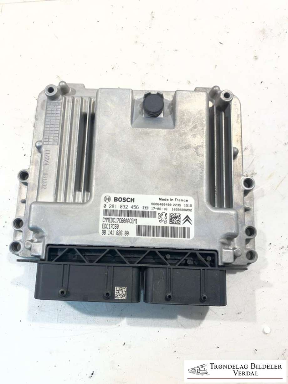 Styreenhet motor til Peugeot Partner, 2015-2019 (Type II, Fase 2)  (9806460480)