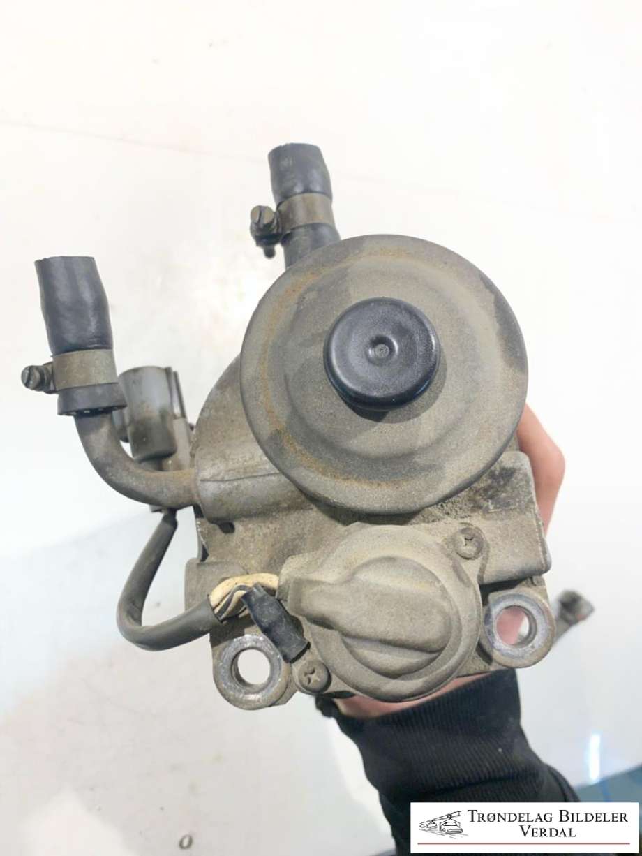 Dieselfilterholder til Toyota Land Cruiser 120 2002-2009  