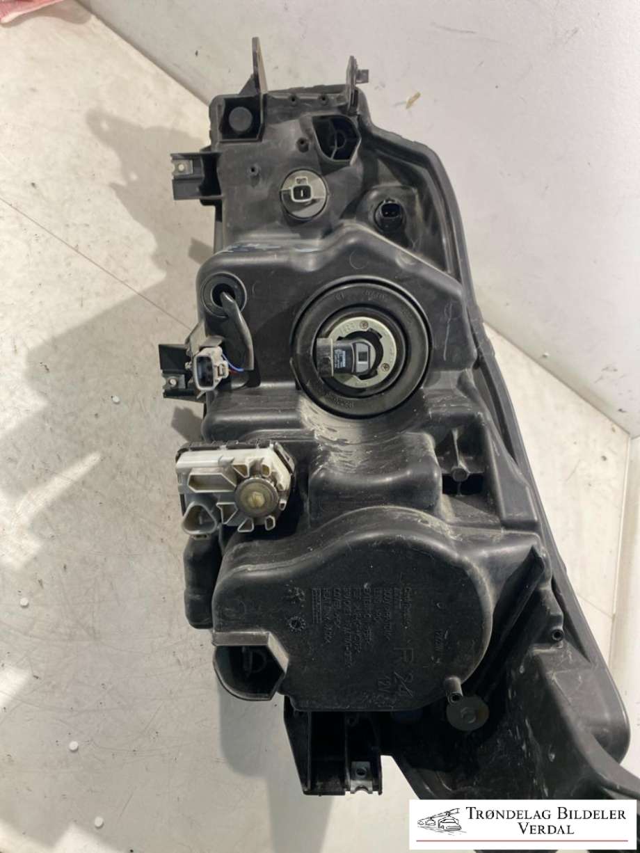 Frontlykt høyre halogen til Suzuki Vitara 2015-->> (Type IV) (35120-54P50-000|)