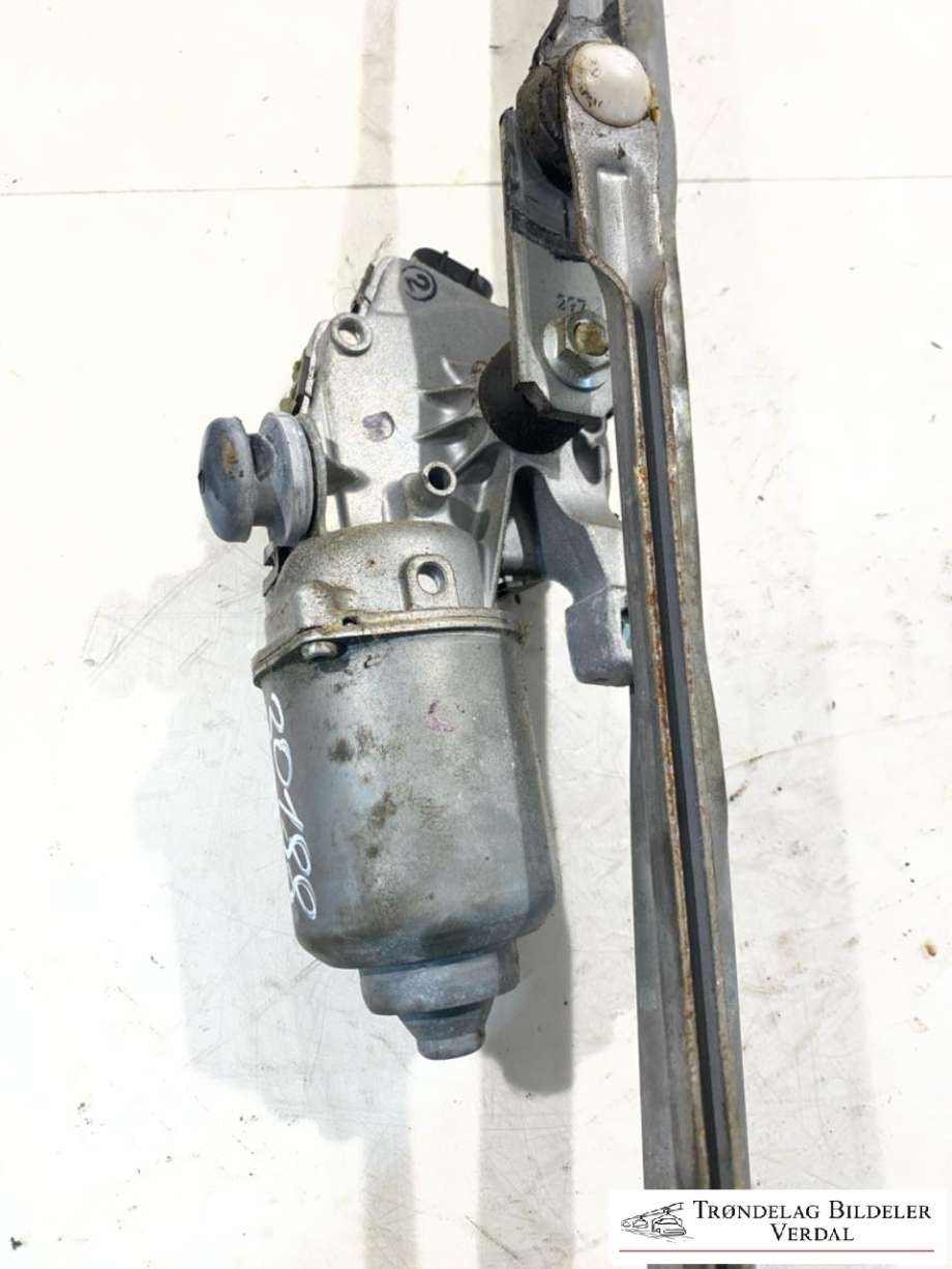 Viskermotor frontrute komplett m/overføring til Toyota Hilux 2012-2016  (851100K061|AE159300-2331|)