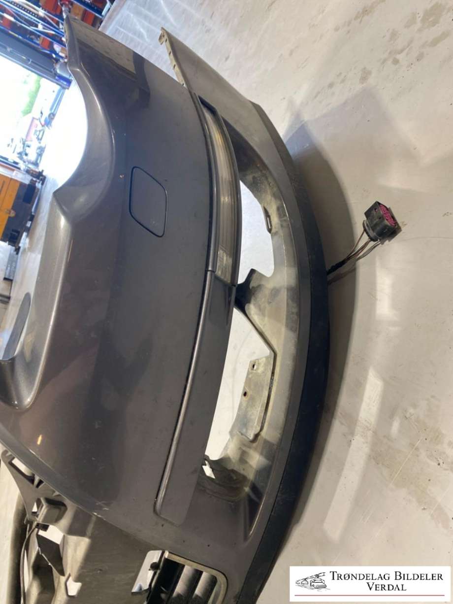 Støtfanger foran til VW Passat 2005-2010 (B6) (B6) (3C0 807 217 E|)
