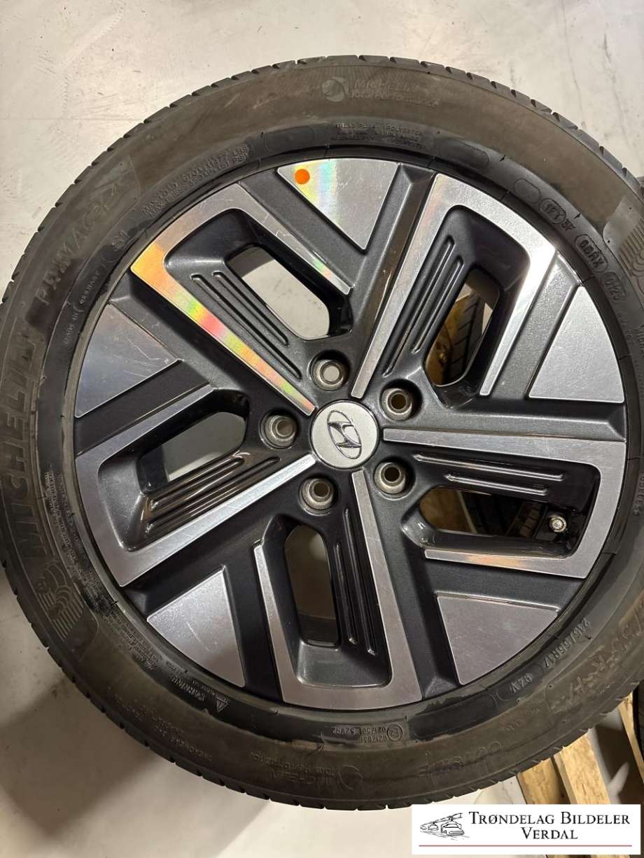 Hjulsett aluminium sommer til Hyundai Kona, 2021-2023 (Type I, Fase 2)  (MICHELLIN|215/55R17)