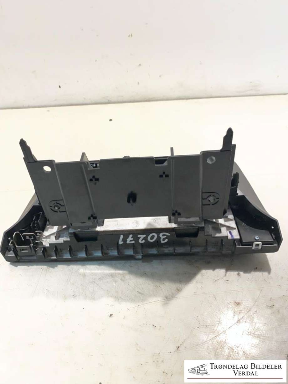 Instrument kjørecomputer til Peugeot Partner 2019-->> (Type III)  (98162661ZD|3526070104|)