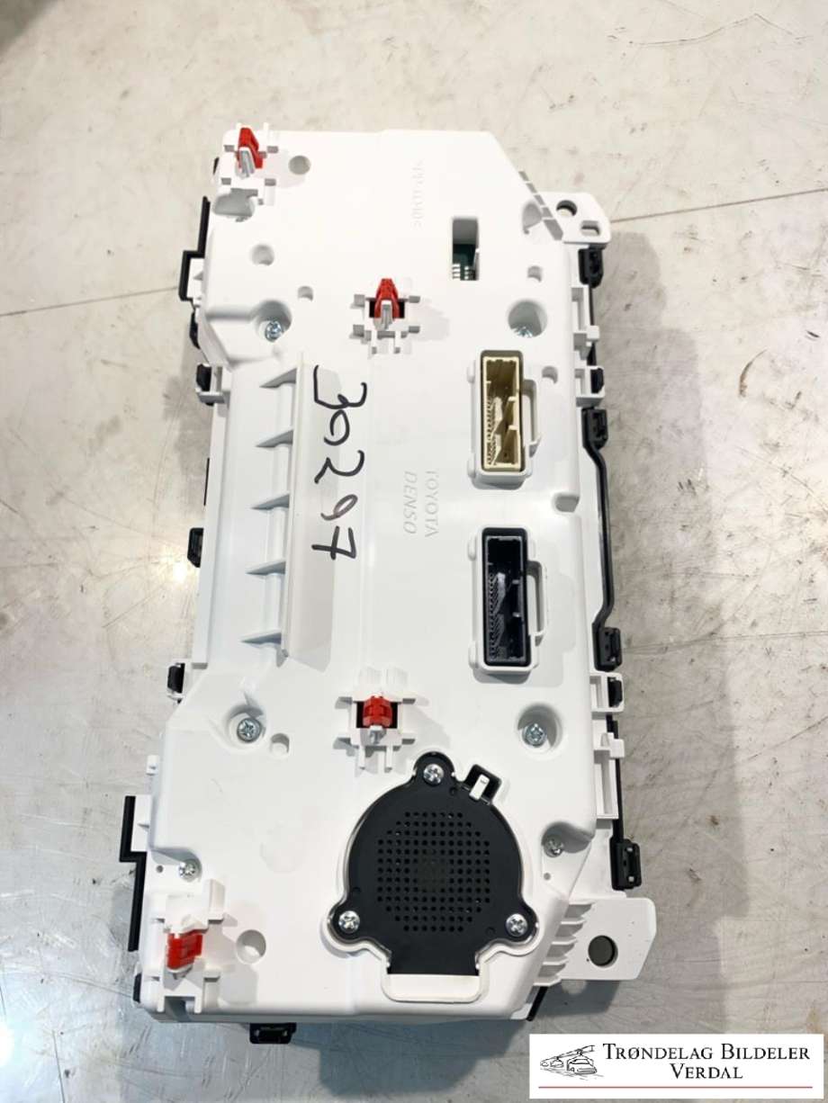 Instrumentpanel til Toyota Yaris 2020-->> (Type IV)  (83800F5D31|)