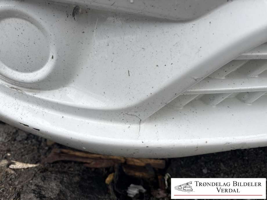 Støtfanger foran til Mercedes Vito 2014-->> (W447) (W447) (A4478850825|)