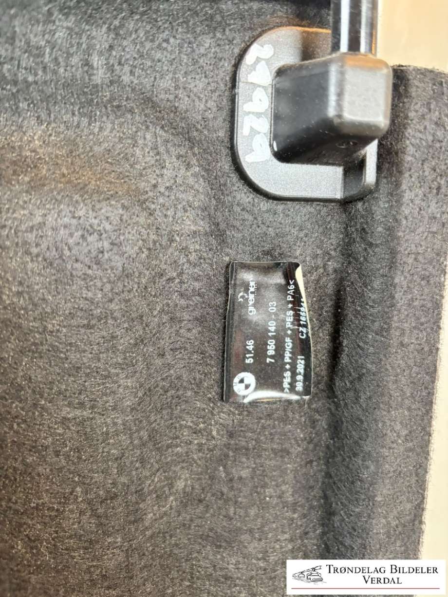 Hattehylle til BMW X1 2015-2022 (F48) (F48) (7950140|)