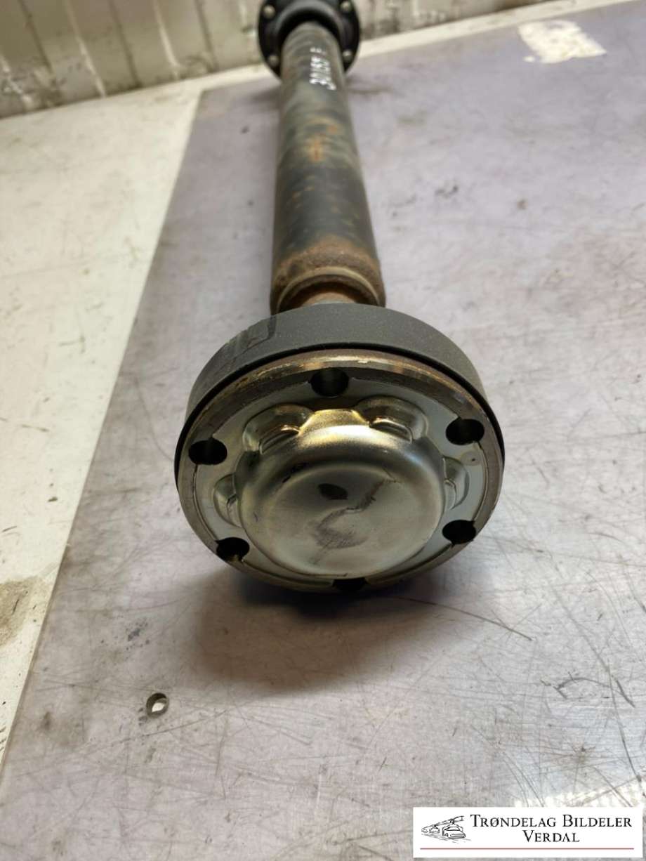 Mellomaksel fremre til Porsche Cayenne 2002-2006 (Fase 1) (9PA) (9PA) (7L0521101B|)