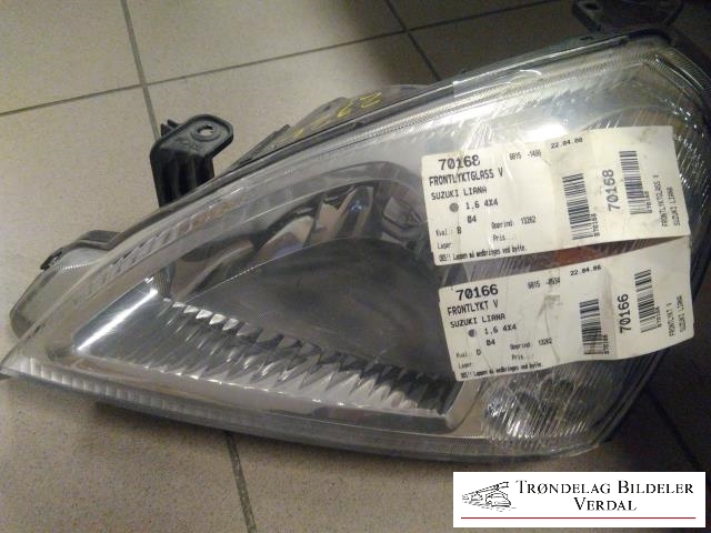 Frontlykt venstre halogen til Suzuki Liana, 2004-2010 (Fase 2)  