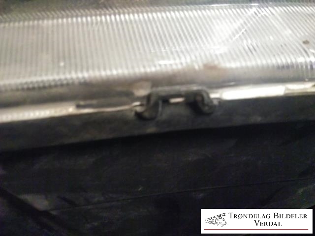 Frontlykt venstre halogen til Suzuki Liana 2004-2010 (Fase 2)  (|681502)