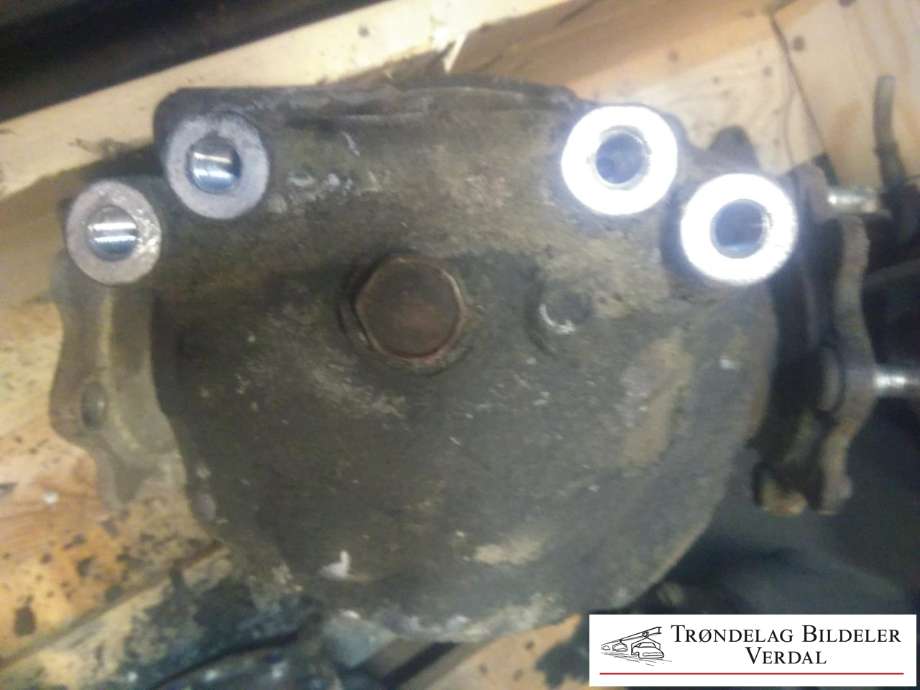 Kardang klokke bak til Mazda 323 1990-1994  (|340309)