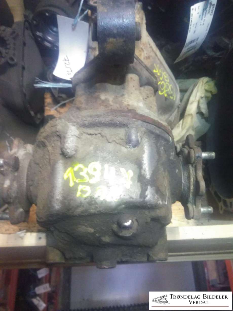 Kardang klokke bak til Mazda 323 1990-1994  (|340309)
