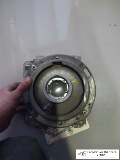 Frontlykt venstre halogen til VW Transporter / Caravelle 1980-1990 (|951637)