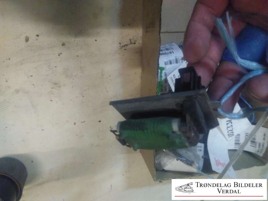 Varmeapparat motstand til VW Transporter / Caravelle 1990-2003 (T4) (T4) (|951638)