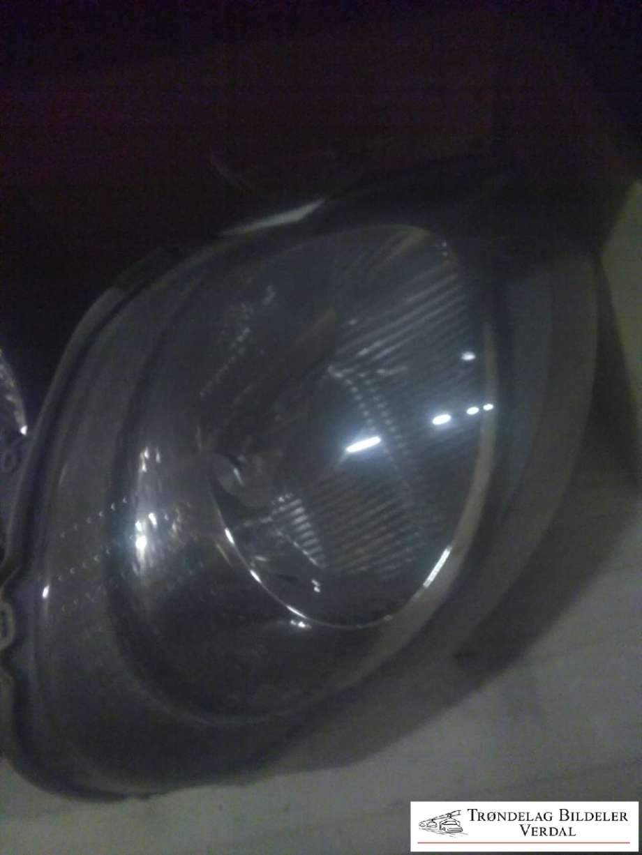 Frontlykt høyre halogen til Opel Vivaro A 2001-2006 (|502401)