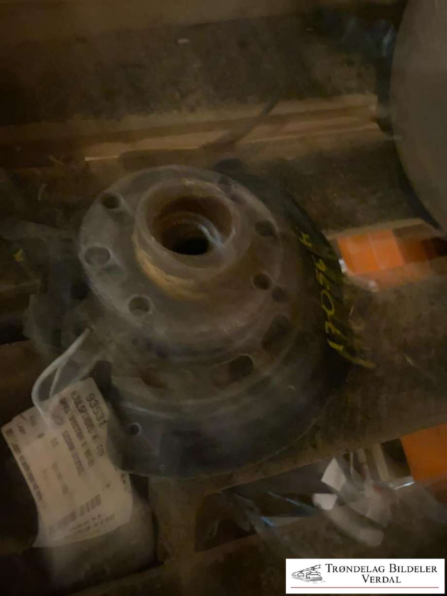 Hjulnav høyre foran til Opel Vectra B 1996-2001  (|501532)