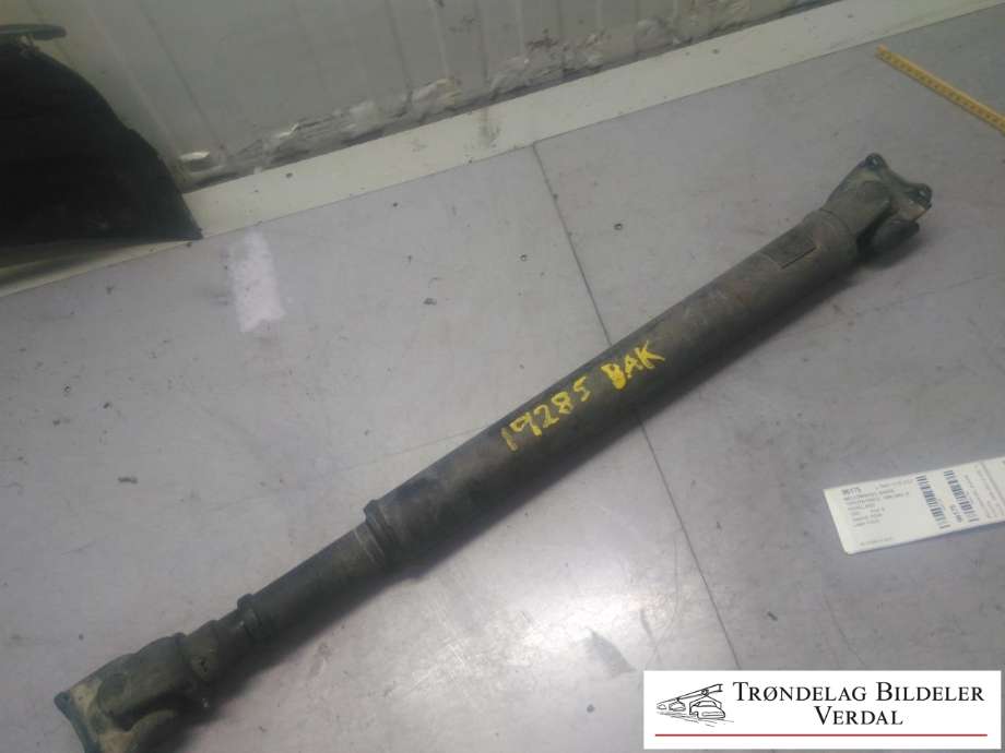 Mellomaksel bakre til Toyota Hiace 1996-2001 (Fase 1)  (810931|)