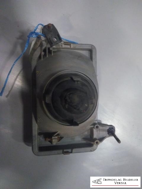 Frontlykt høyre halogen til Nissan Terrano 1988-1993 (WD21) (WD21) (|162501)