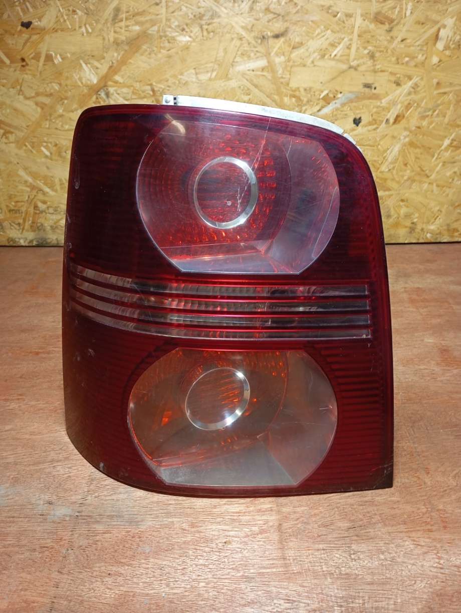 Baklykt venstre til VW Touran 2003-2006 (Type I, Fase 1)  (|1t0945111G)