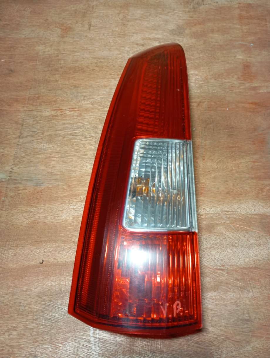Baklykt venstre til Volvo XC70, 2001-2004 (Type I, Fase 1) (VOLVO|)