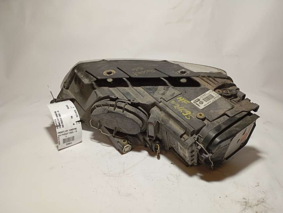 Frontlykt høyre halogen til VW Passat 2005-2010 (B6) (B6) (3c0941752k|)