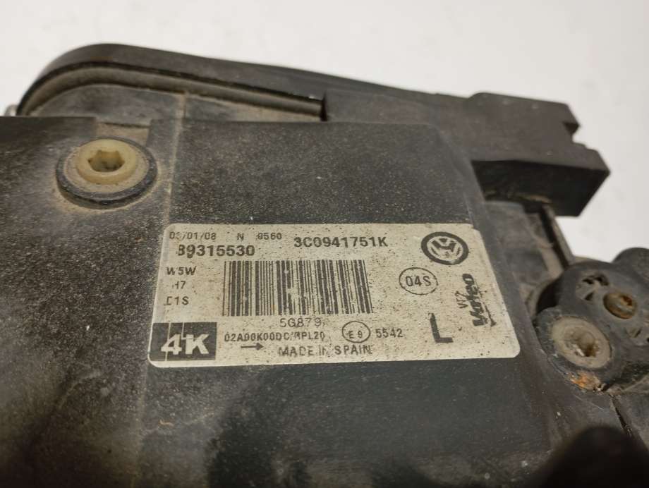 Frontlykt venstre halogen til VW Passat 2005-2010 (B6) (B6) (3c0941751k|)
