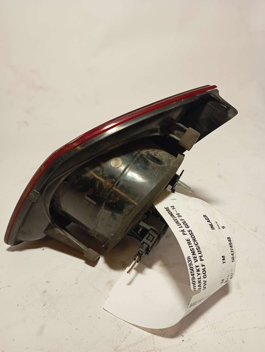 Baklykt venstre indre til VW Golf, Plus/Cross 2005-2009 (Fase 1)  (5m0945093h|)