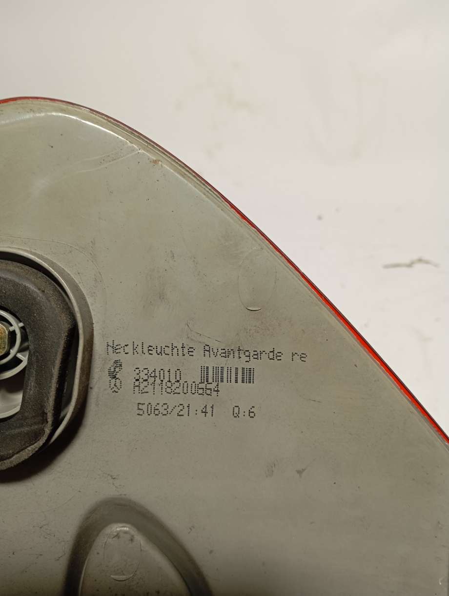 Baklykt høyre til Mercedes E-Klasse 2002-2006 (Fase 1) (W211) (W211) (A2118200664|)