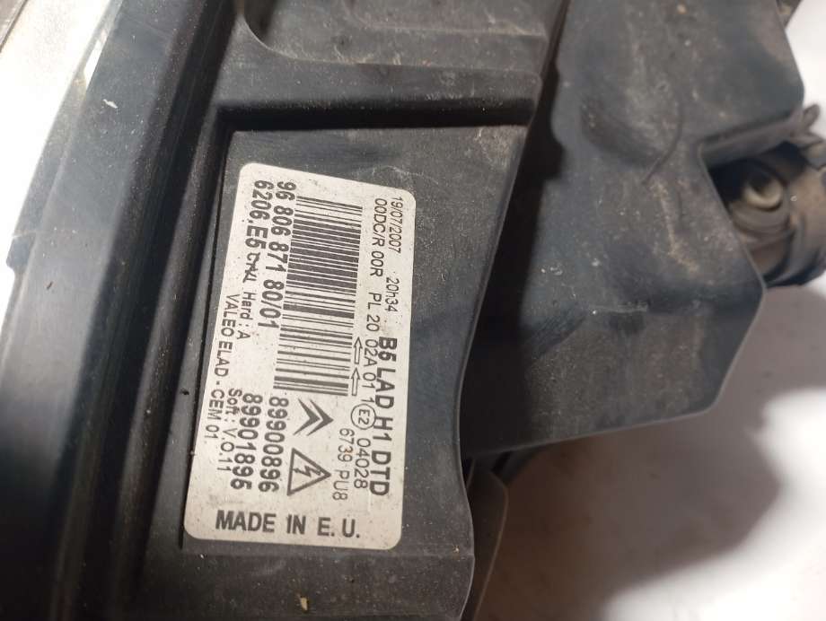 Frontlykt høyre halogen til Citroën C4 2004-2011 (Type I)