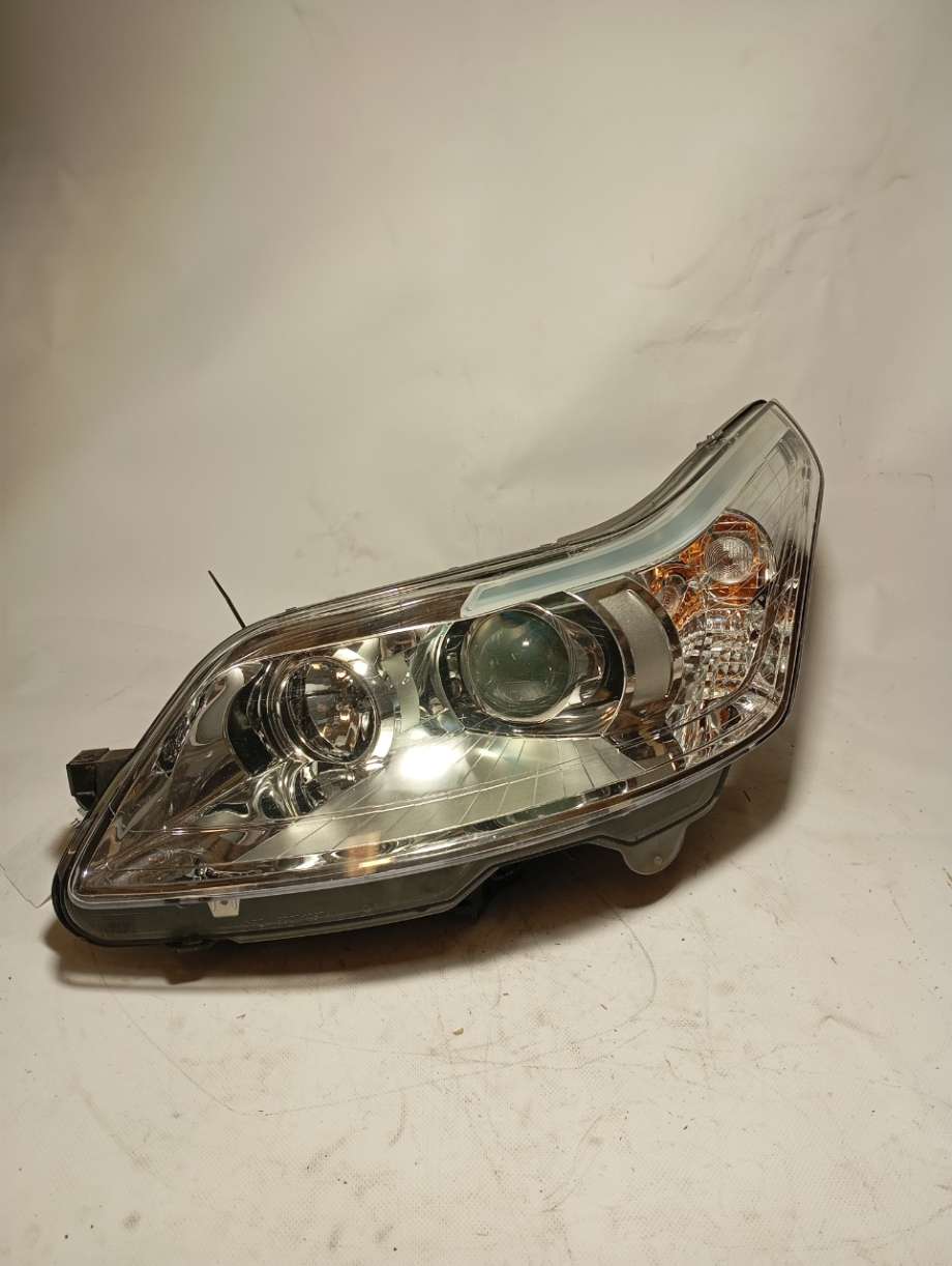 Frontlykt venstre xenon til Citroën C4 2004-2011 (Type I)