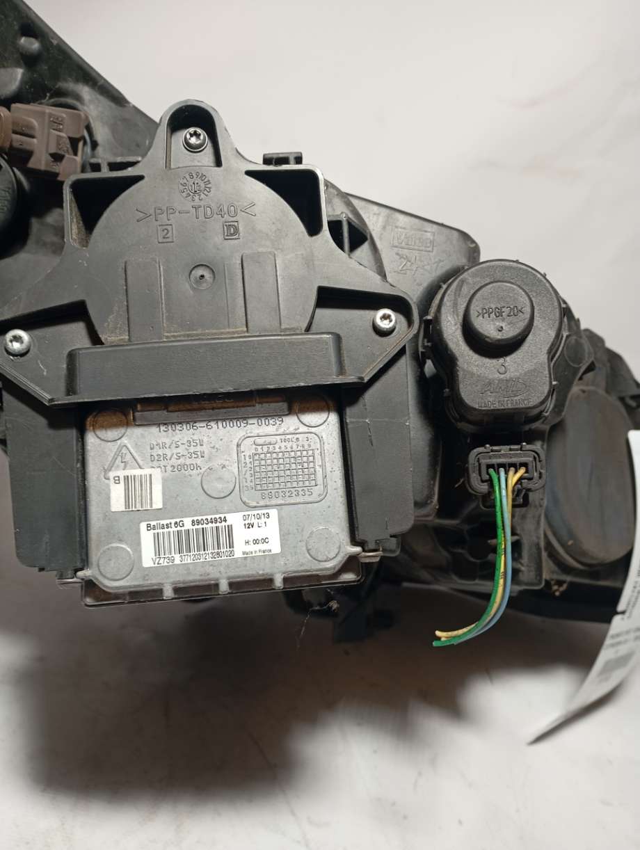 Frontlykt venstre xenon til Citroën C4 2004-2011 (Type I)